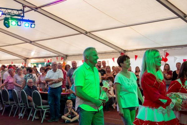 sommerfest25sa-162ACF833B0-45DB-95D4-D615-6721BA83A84E.jpg