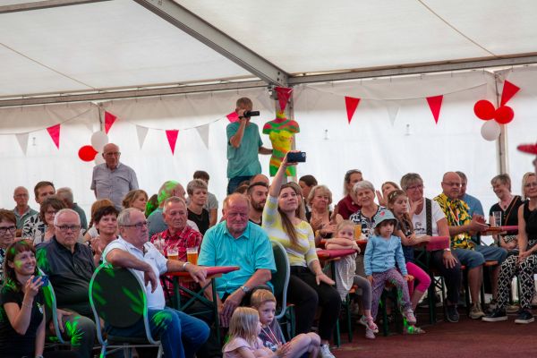 sommerfest25sa-203539E1C44-17AB-B441-0065-07C22116B6D7.jpg