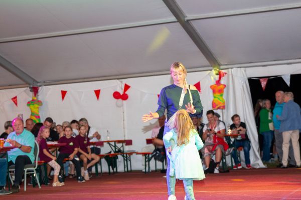 sommerfest25sa-342892B6E77-61CF-430C-DE63-34B3DDBB684B.jpg