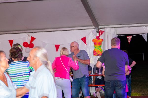 sommerfest25sa-50080471817-6411-0B92-9A90-280F45AC30D9.jpg