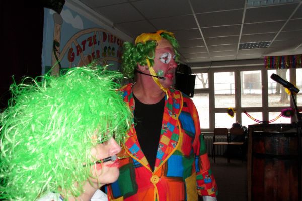 kinderfasching-2012-1047987E268-4B01-900C-E8D0-F488B954728B.jpg