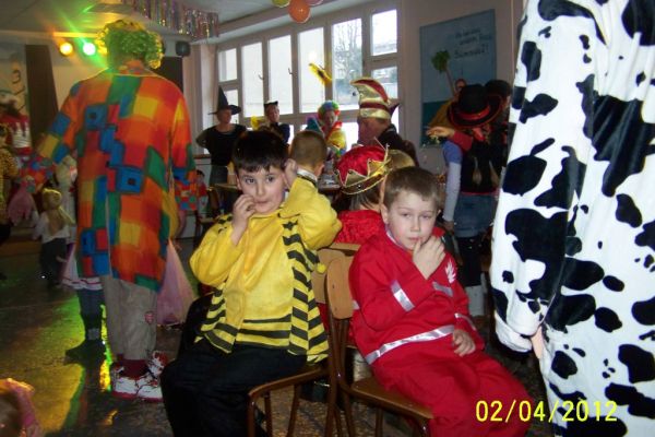 kinderfasching-2012-164BE396F6C-2678-F06F-2939-2590AFEEFEE1.jpg
