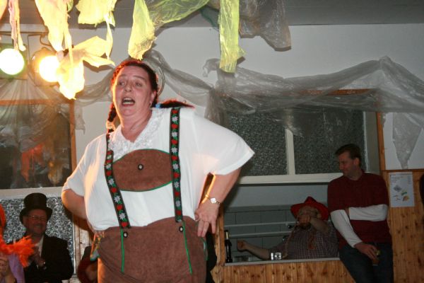 weiberfasching-2012-196E3C1B4E3-D06F-DDEE-D377-CD79BA612750.jpg