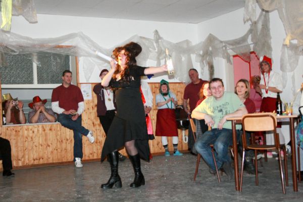 weiberfasching-2012-20661421E65-ACF8-EAB3-A1B8-570078DA8542.jpg