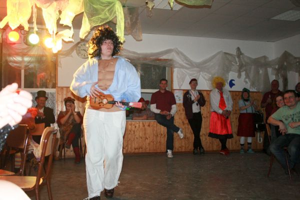 weiberfasching-2012-208D8CA4C86-BCA0-88D6-3DE1-52AF1D11AF7D.jpg