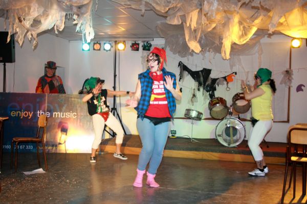 weiberfasching-2012-23596488685-A850-46CB-C994-57D0EF8B11D5.jpg