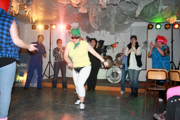 weiberfasching-2012-23993E79AAE-5172-12EF-9FF7-1AA09E42A6A4.jpg