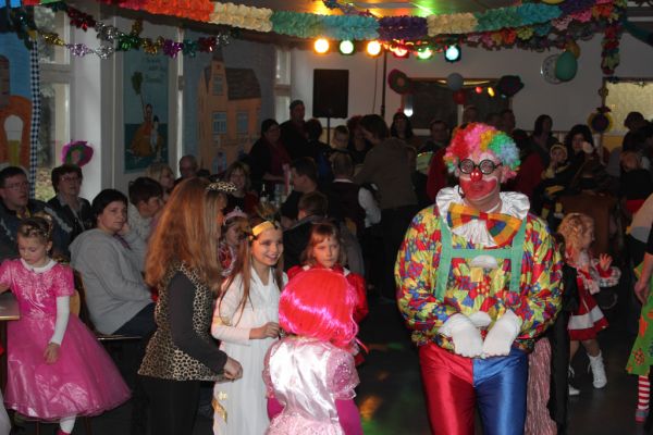 kinderfasching-2013-15422B7C4C4-BCAA-34B0-A41E-12DBB4CC81A0.jpg