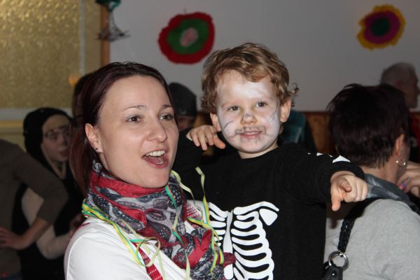 kinderfasching-2013-1706639925B-6915-7D95-C1CF-8173F0569723.jpg