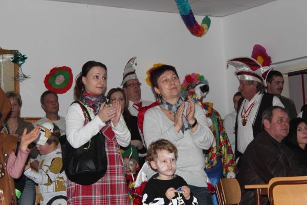 kinderfasching-2013-1868FBE88A0-2713-8BB1-278F-1C474DC3320C.jpg