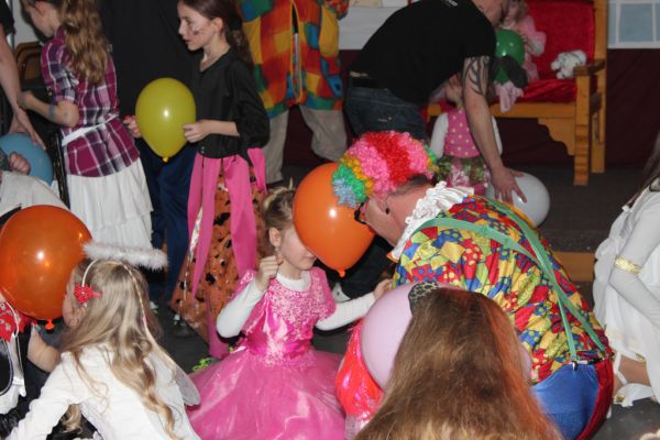 kinderfasching-2013-1945C249F88-1CD6-032A-8B7E-EF09AE2F075B.jpg