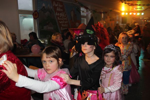 kinderfasching-2013-2255C74078D-B788-44CA-EEB6-9B1871C1605F.jpg