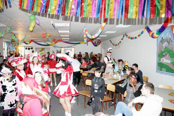 kinderfasching-2014-126C45BA12E-B87E-B115-B13B-9275C95BB898.jpg