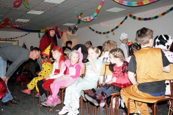 kinderfasching-2014-133D91F99E7-B851-1428-C56E-E4F2551A714E.jpg