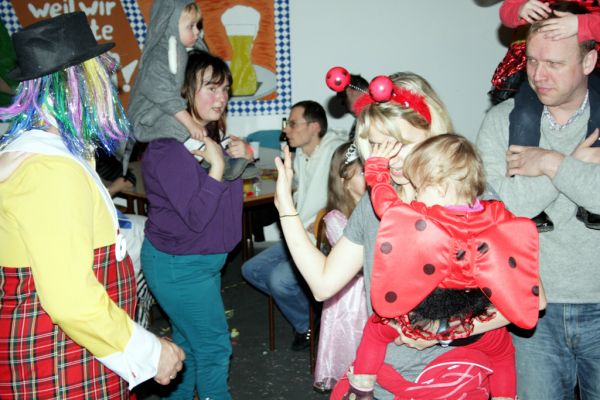 kinderfasching-2014-2027C36DCFA-D92B-5F34-18AC-061622966D8C.jpg