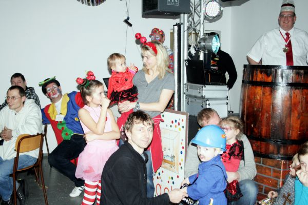 kinderfasching-2014-2085498D2D1-532E-A6C1-36B9-5FB918B41643.jpg